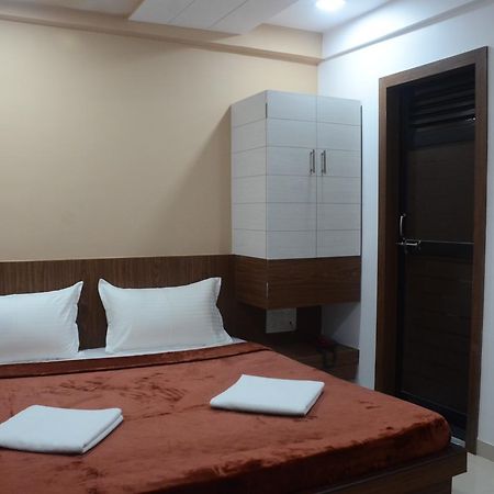 Hotel Ideal Vadodara Dış mekan fotoğraf
