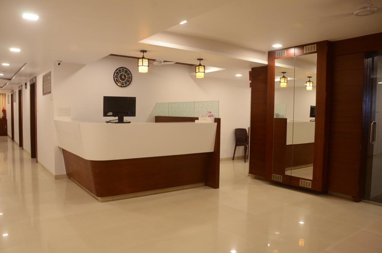 Hotel Ideal Vadodara Dış mekan fotoğraf