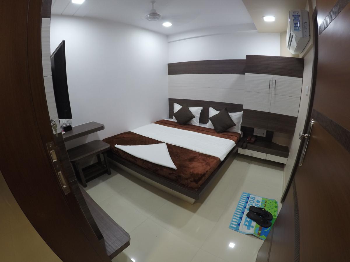 Hotel Ideal Vadodara Dış mekan fotoğraf